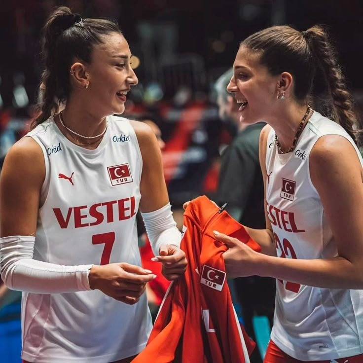 Filenin Sultanları'nın kadrosu açıklandı: Flaş Eda Erdem Cansu Özbay Hande Baladın ve İlkin Aydın kararı 10